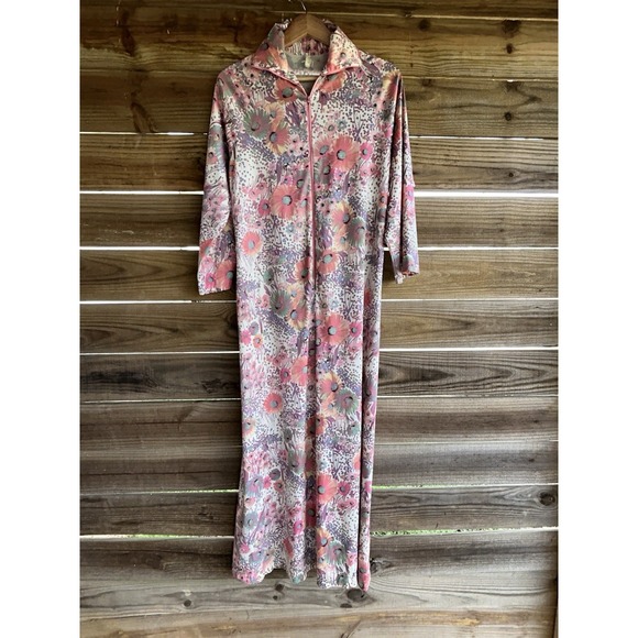 The Unbranded Brand Dresses & Skirts - vintage caftans for women small floral half zip